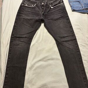 Black Straight-Leg Jeans with Classic Fading